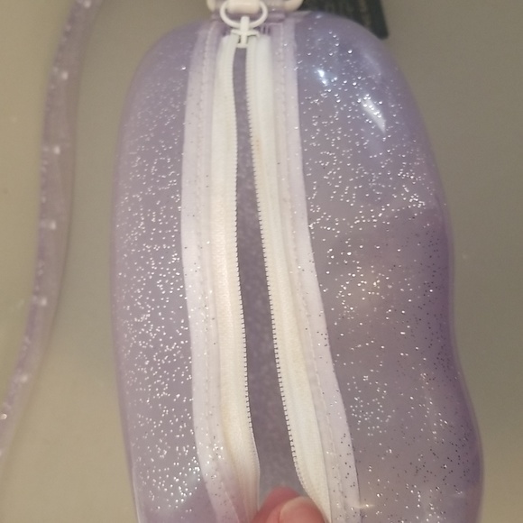 NWT Melissa Lip Purse/ Fanny Pack - Picture 7 of 11